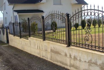 Ferforje Duvar Üstü Korkuluk Modelleri