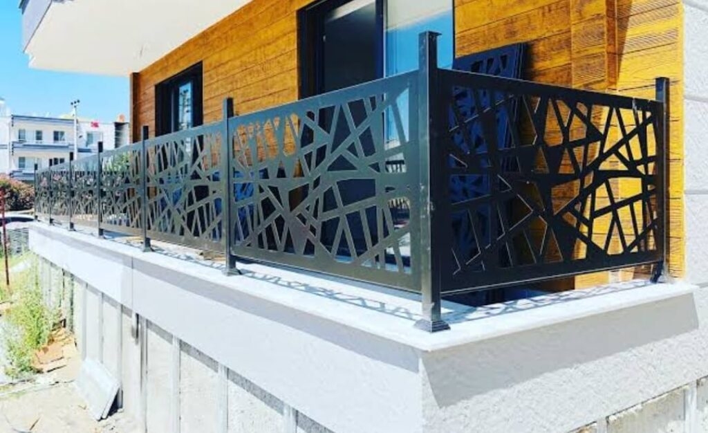Ferforje Balkon Korkulukları en uyfun balkon korkulugu